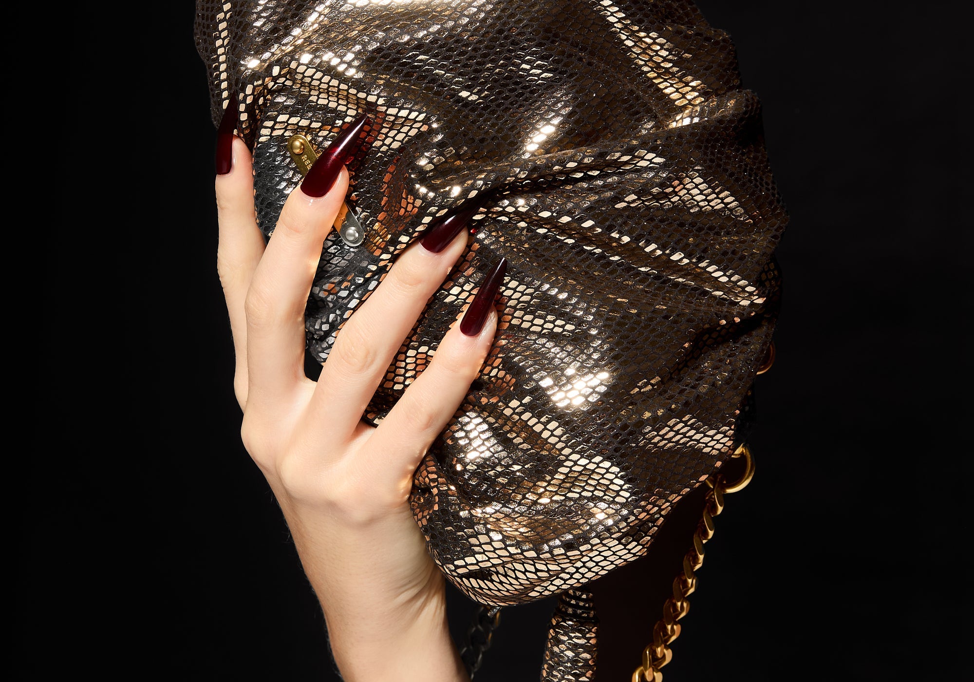 The 2025 HOLIDAY GIFT GUIDE