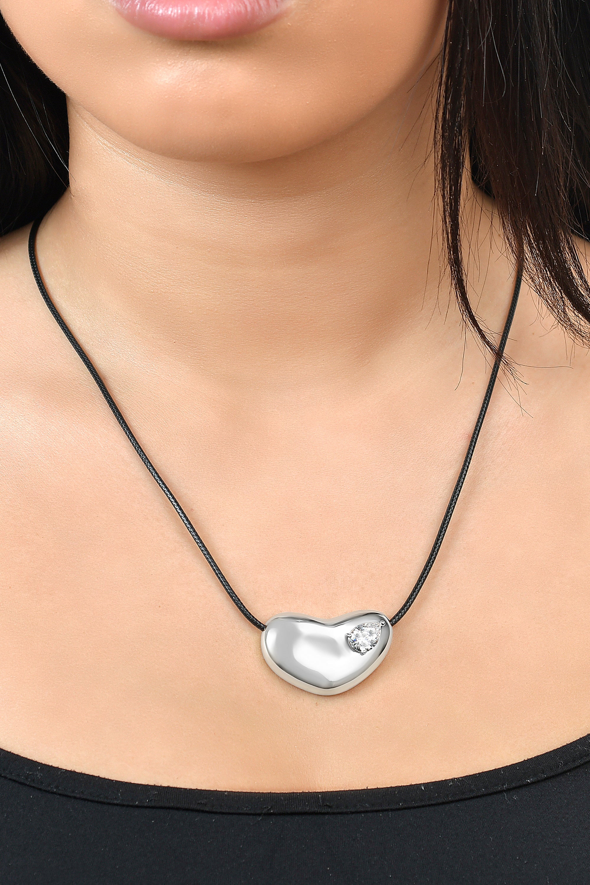 Organic Pebble Pendant Necklace