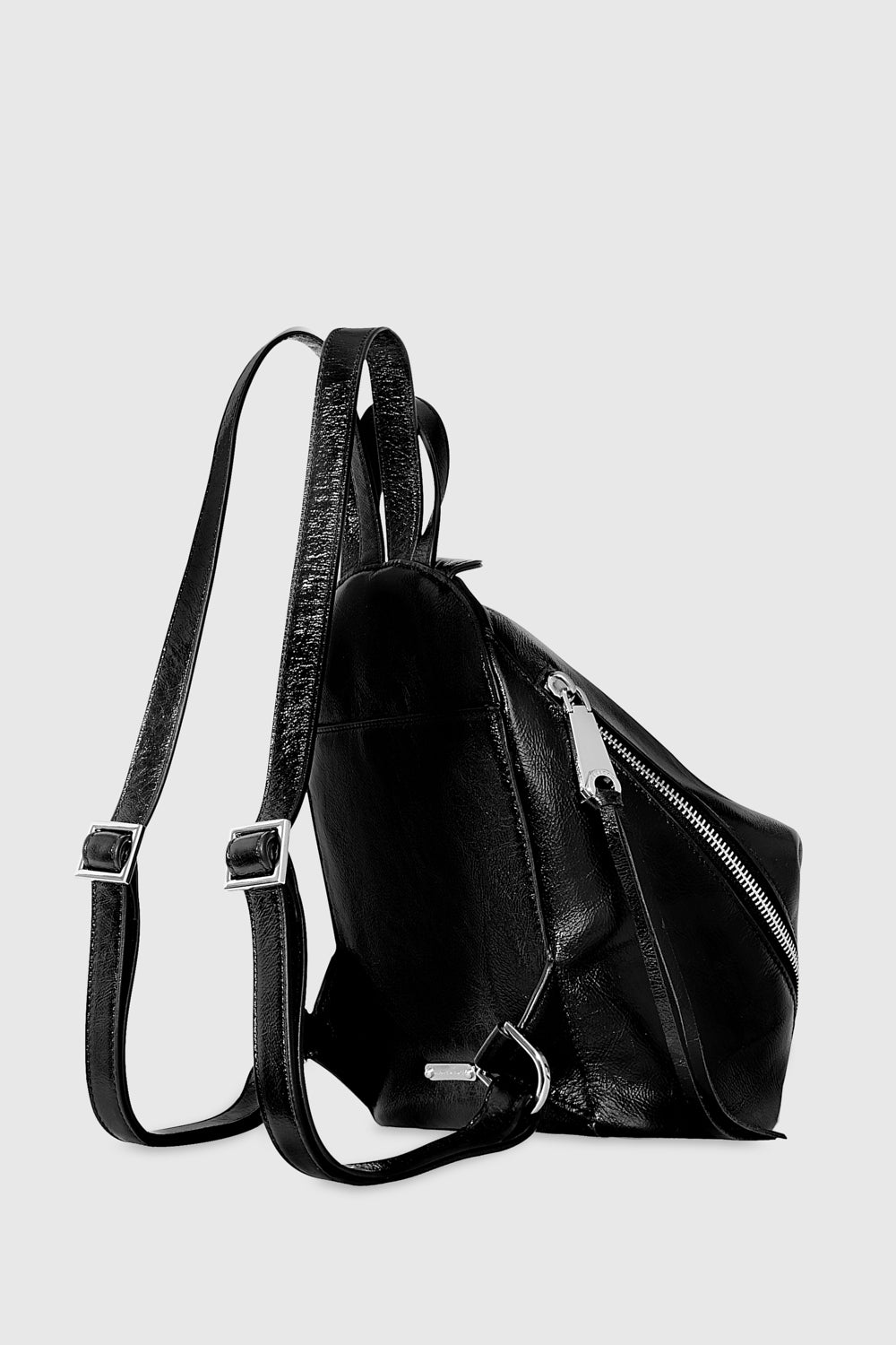 Julian Zipped Medium Backpack