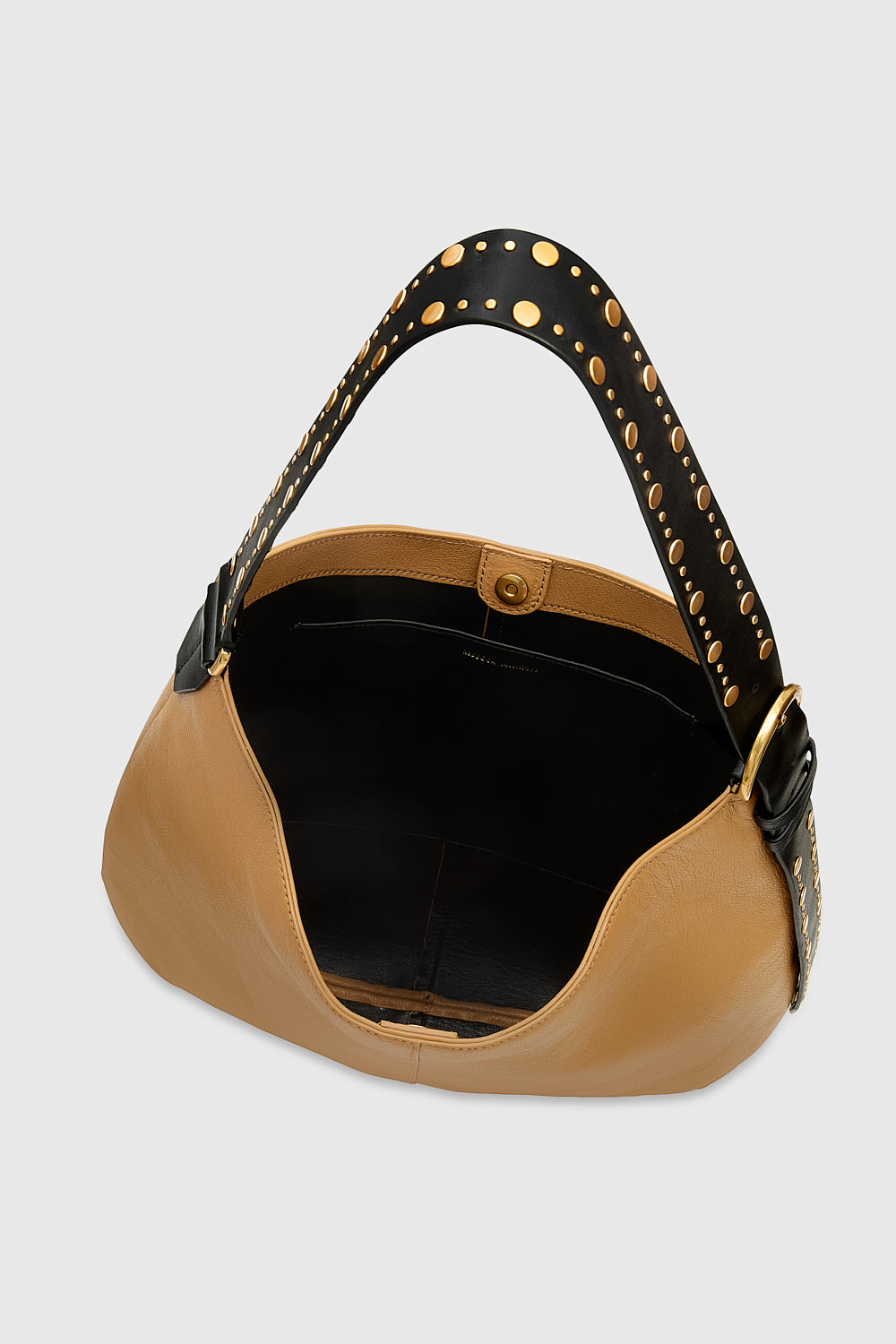 Naomi Hobo – Rebecca Minkoff
