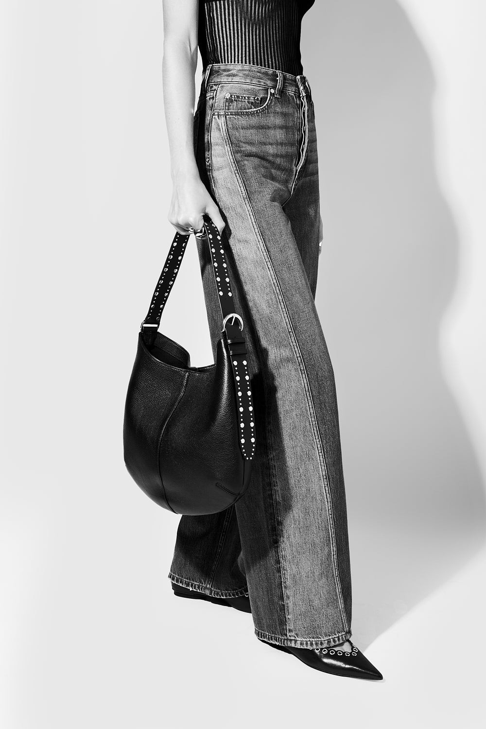 Naomi Hobo – Rebecca Minkoff